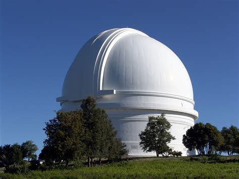 Observatorium Astronomi, dari Merpati Pos hingga Twitter