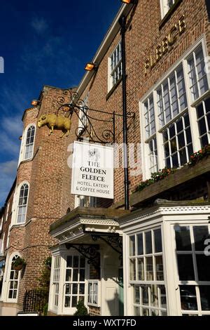 The Golden Fleece Hotel, in Thirsk, North Yorkshire,England UK Stock ...