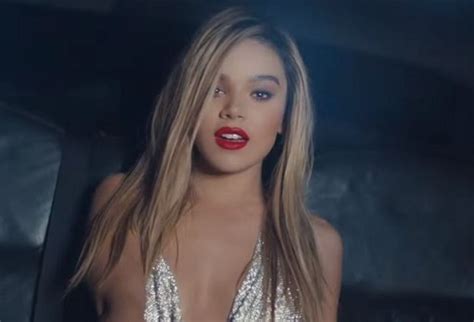 VJBrendan.com: Hailee Steinfeld - 'Most Girls' [Music Video]