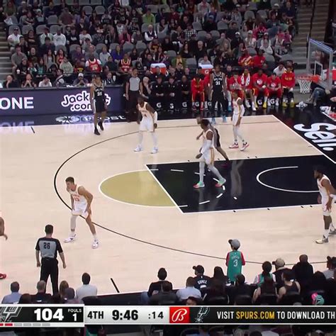 Live stream: Hawks 118, Spurs 126 | HoopsHype