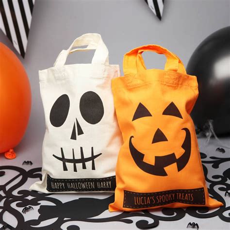 Personalised Halloween Trick Or Treat Bags | Halloween treat bags, Halloween hacks, Trick or ...