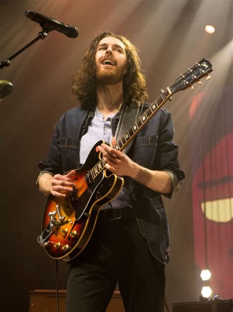 Hozier — Pics Of Performances & Concerts – Hollywood Life