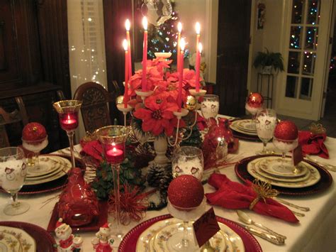 Christmas Eve. Dinner | Christmas table centerpieces, Christmas table ...