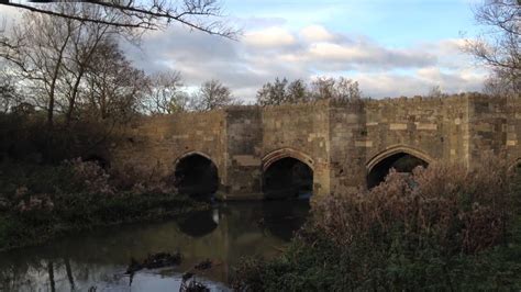 Old Roman bridge UK - YouTube