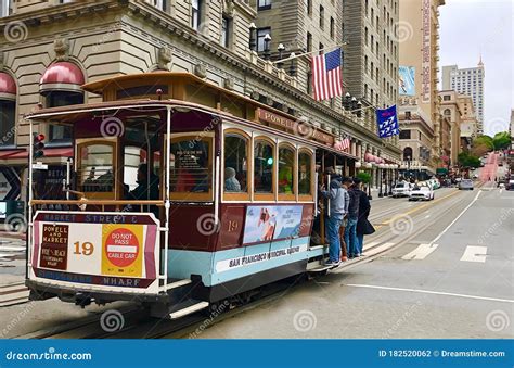 San Francisco Cable Car on Powell Street by Union Square. Editorial ...