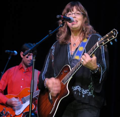 Sibling banter, music takes center stage at concert by the Cowsills at ...