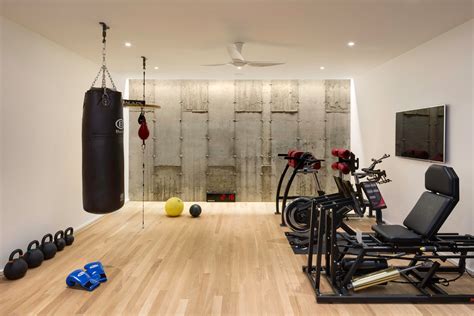 Hamptons house by Deborah Berke Partners contains two workout areas ...