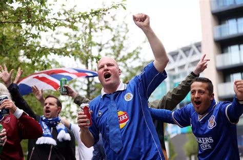 Leicester City fans soak up Wembley Prematch Atmosphere ...