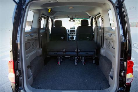 Nissan NV200 cargo bed | Nissan, Commercial design, Picture