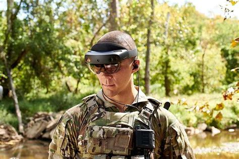 Army's Future Tactical Glasses Will Help Soldiers Tell Friend from Foe | Military.com