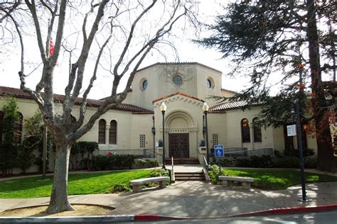 Burlingame Public Library in Burlingame, California - Kid-friendly ...