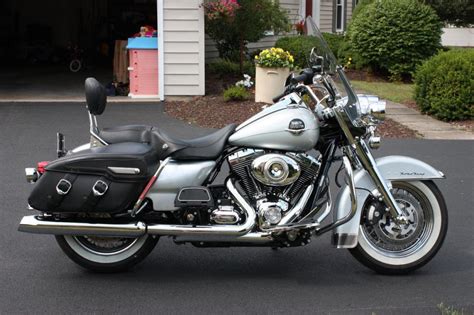 2010 Harley-Davidson Road King CLASSIC Touring for sale on 2040motos