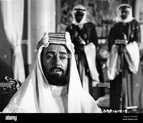 Lawrence arabia alec guinness 1962 Black and White Stock Photos & Images - Alamy