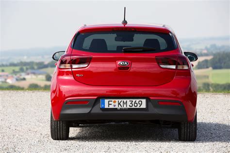 2017 Kia Rio – full details of new B-segment hatch new-kia-rio-exterior ...