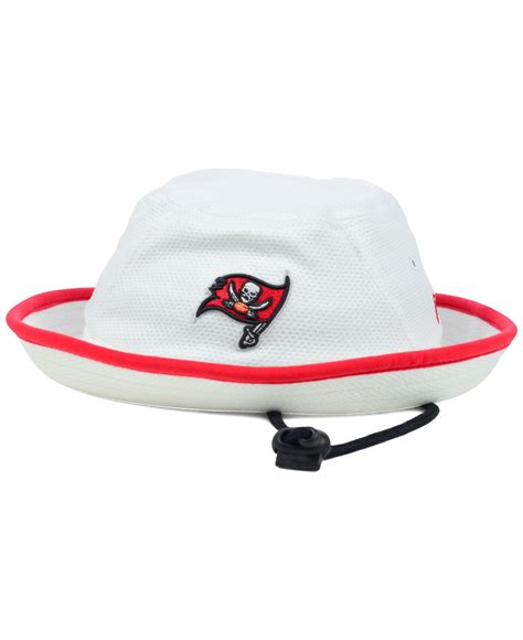 KTZ Tampa Bay Buccaneers Training Camp Bucket Hat in White for Men - Lyst