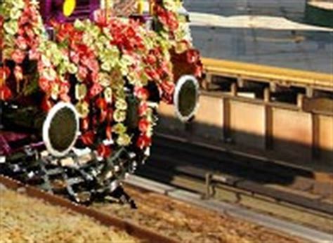 Golden Chariot Train India - Golden Chariot Luxury Train Karnataka India