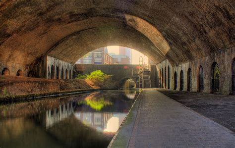 A really beautiful photo of a Birmingham canal Birmingham Canal, Snow ...