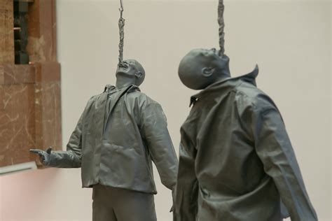 'Hanging Figures' de Juan Muñoz en el Museo de Bellas Artes de Bilbao ...