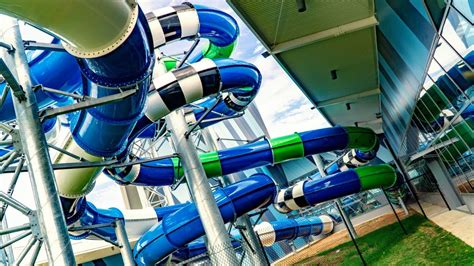 The Viper Water Slide | Splash Aqua Park Craigieburn - YouTube