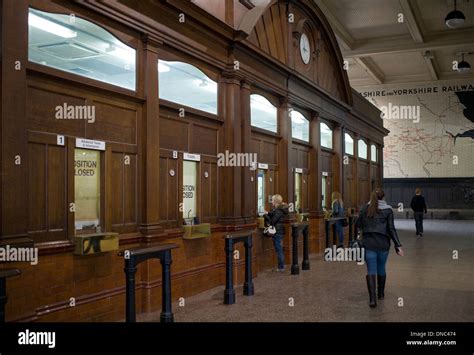 Victoria Station Manchester Stock Photo - Alamy