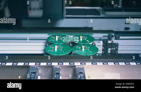 Soldered pcb Stock Videos & Footage - HD and 4K Video Clips - Alamy