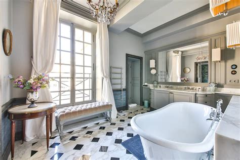 10 of the Prettiest Vacation Rentals in Paris - Journal | Monica Francis Design