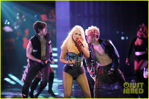 Christina Aguilera: 'Fighter' Performance on 'The Voice'!: Photo 2650042 | Christina Aguilera ...