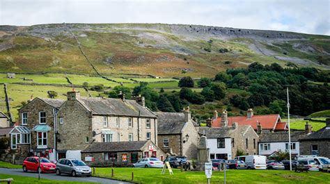 Reeth | Info for Visitors | Where to Stay & Things to Do