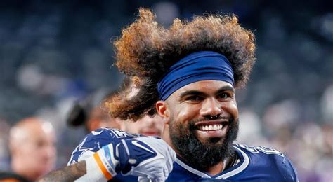 Ezekiel Elliott Breaks His Silence After Signing With Patriots