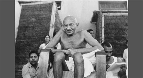 Mahatma Gandhi- Freedom Fighter & The Father of Nation-Wiki Bio