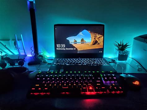 My humble setup. Lenovo IdeaPad Gaming 3i. Specs: Gtx 1650 4GB, 16gigs RAM (I added a ram stick ...