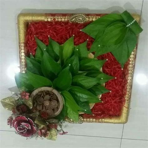 11.Simple Betel leaves plate decoration | Wedding design decoration, Leaf plates, Flower decorations