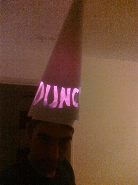 Dunce Cap : 4 Steps (with Pictures) - Instructables