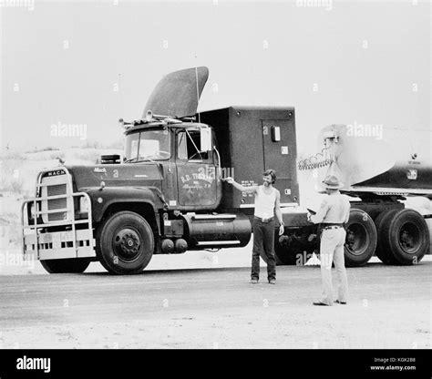 Convoy 1978 kris kristofferson hi-res stock photography and images - Alamy