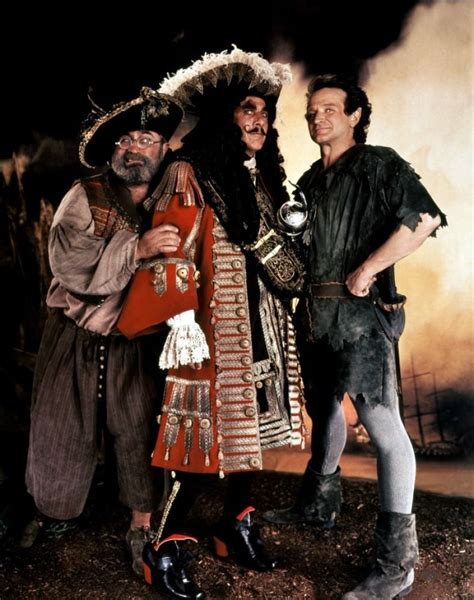 Dustin Hoffman as Captain Hook | Robin williams, Hook robin williams, Hook movie