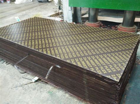 China Poplar/Combi/Hardwood Core Brown/Red Marine Plywood 18mm Marine Board Film Faced Plywood ...