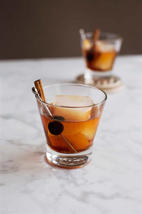 27 Whiskey Cocktail Recipes to Sip on All Weekend - An Unblurred Lady