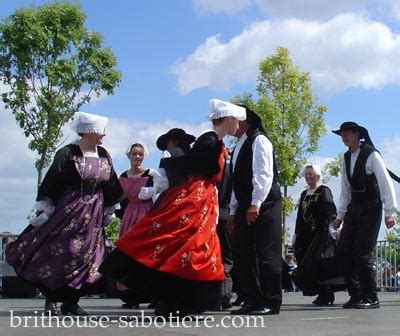 Holiday in Morbihan summer festivals events brittany France tourism ...