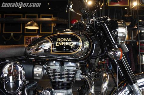 BS6 Royal Enfield Classic 350 Chrome edition tank | IAMABIKER - Everything Motorcycle!