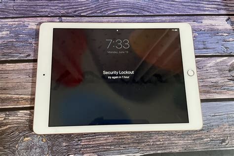 iPad Security Lockout Bypass - 4 Solutions [Work Great] - SoftwareDive.com