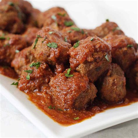 Slow Cooker Meatballs in Tomato Sauce Recipe