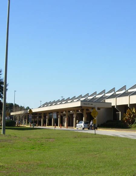 Airport Transportation in Gainesville FL | Gainesville Airport Shuttle | Gainesville Airport Taxi