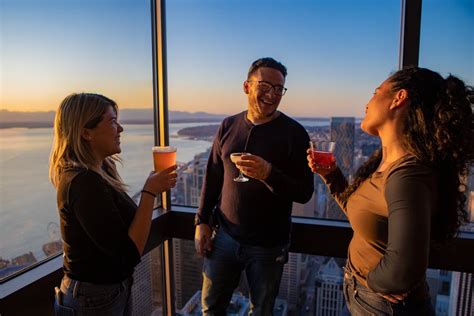 Sky View Observatory & Bar | Downtown Seattle