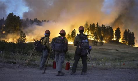 Fires charring range set up ranchers for hardship in US West