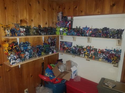 My Collection as of 10/15/17 : r/transformers