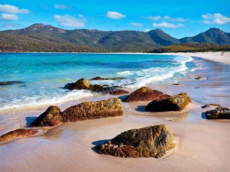 🇦🇺 Wineglass Bay in Freycinet National Park | Tasmania, Australia | National parks, Australia ...