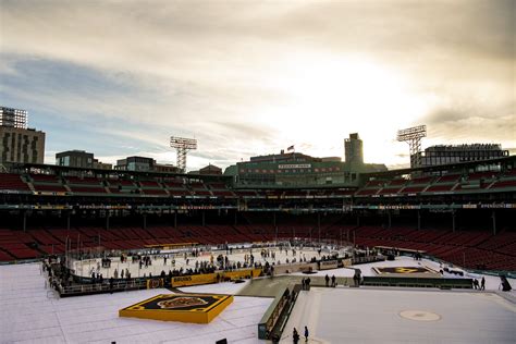 Fenway Park on Twitter: "Classic ballpark for a Winter Classic. https://t.co/W8cPRb2ZN2" / Twitter