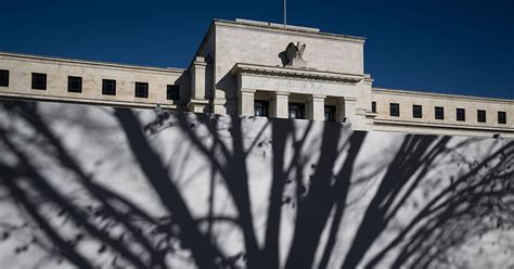 China, Fed Rate Hikes, Real Estate: Here Are 2023’s Economic Risks ...