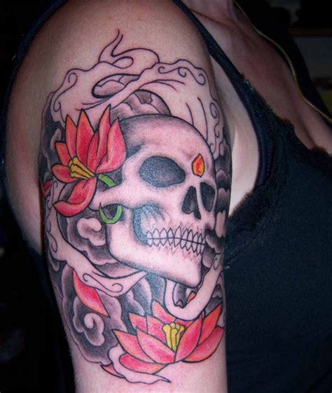 25 Awesome Skull Sleeve Tattoos Designs For Women » Wassup Mate