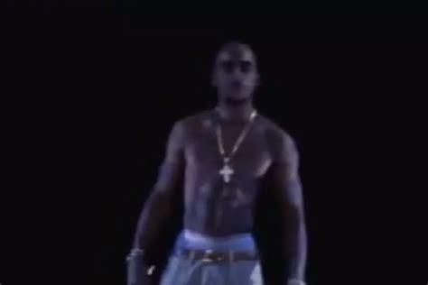 A Creepy Tupac Shakur Hologram Performed at Coachella